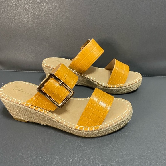 NIB Vintage Havana Robin Wedge Sandals - Picture 4 of 5